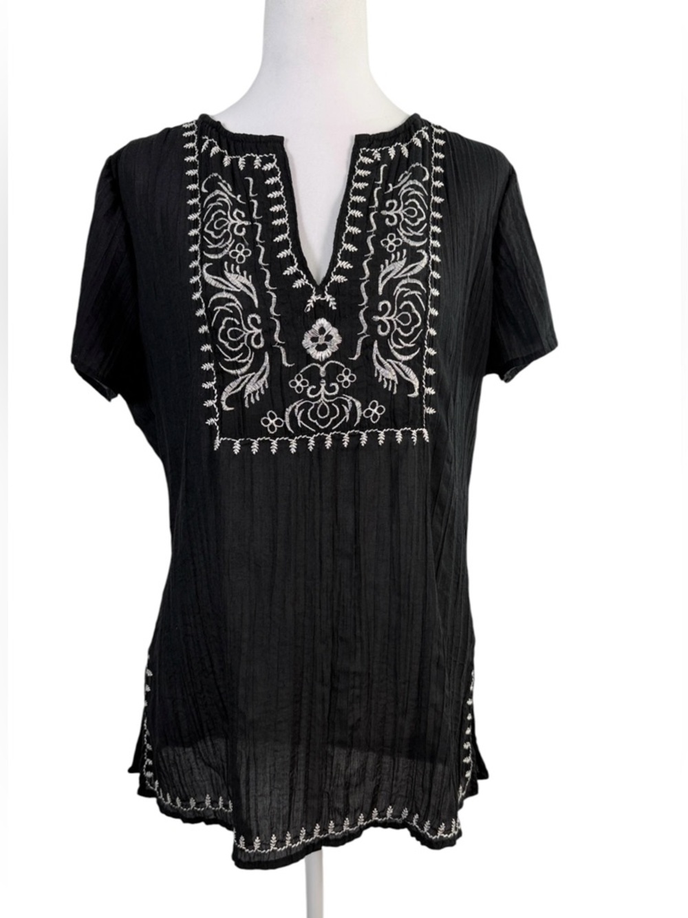 Mystique Aura Black & White Embroidered Boho Tunic Top - Size M